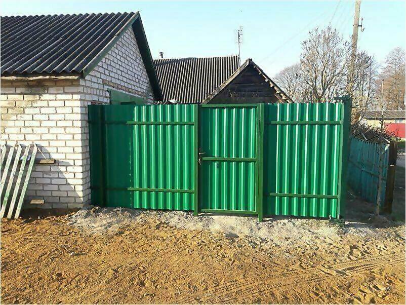 Забор, ворота, калитка из зеленого профлиста 150м фото 1 в Ессентуках