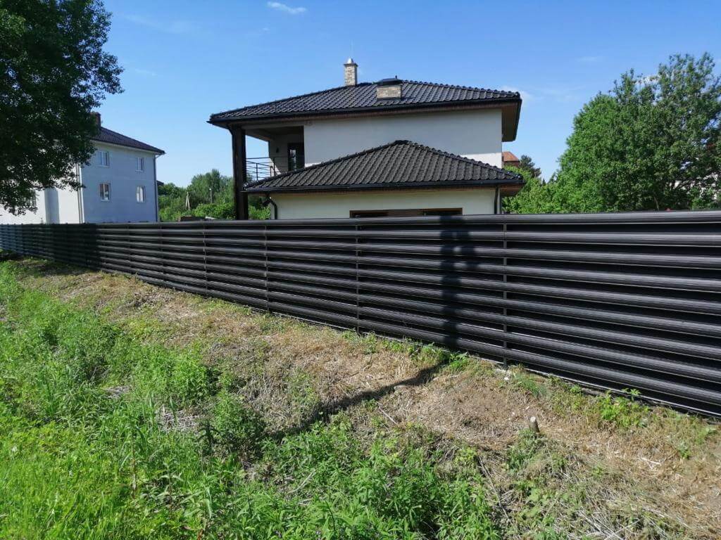 забор из штакетника Черный Стальной Бархат фото4 в Ессентуках