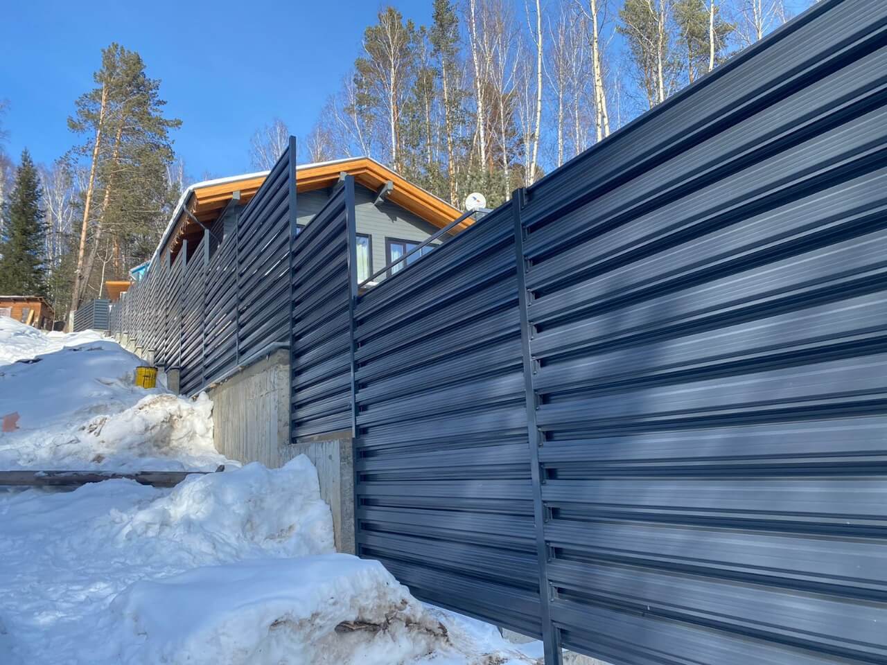 забор из штакетника 130м ral7024/7024 серый графит фото5 в Ессентуках