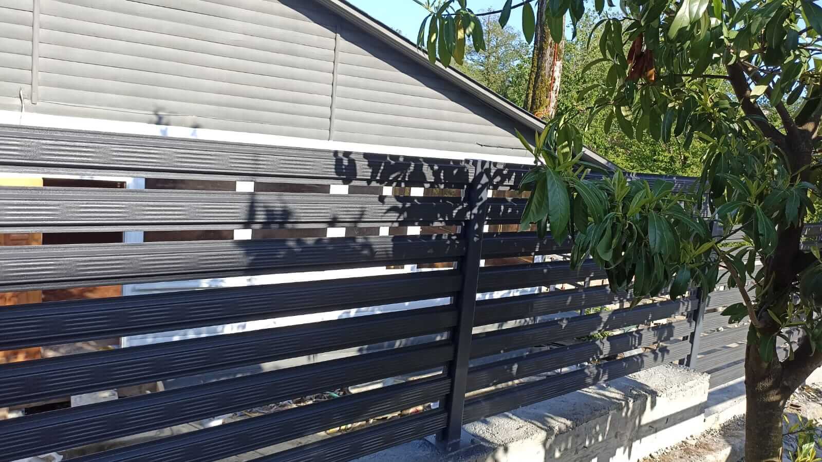 Забор из штакетника 90м RAL7024/7024 Серый Графит фото7 в Ессентуках