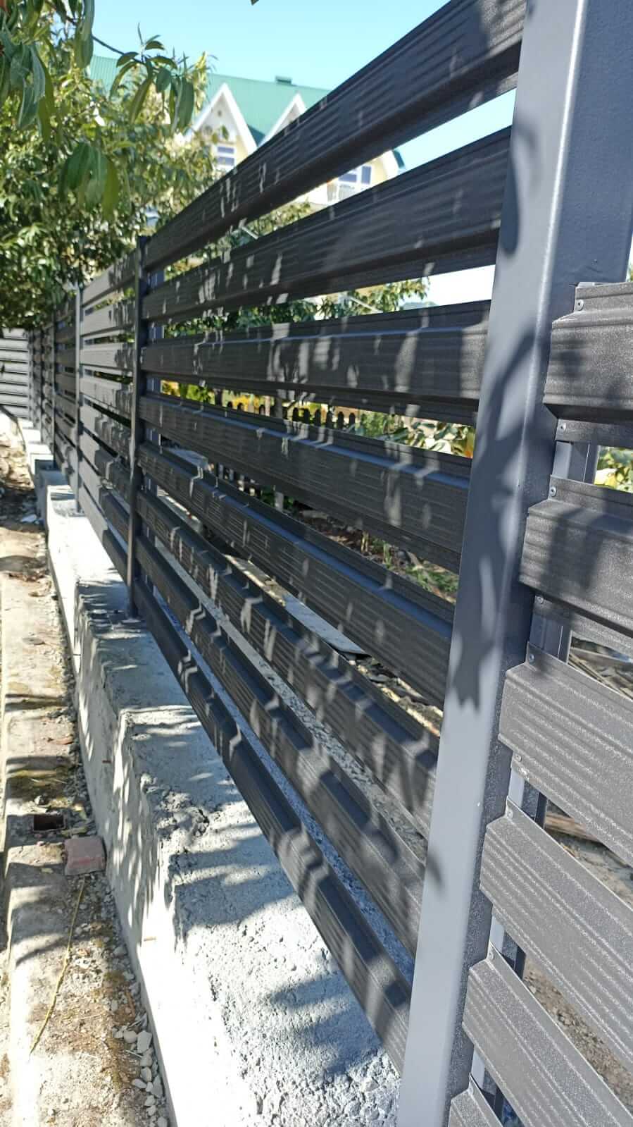 Забор из штакетника 90м RAL7024/7024 Серый Графит фото3 в Ессентуках