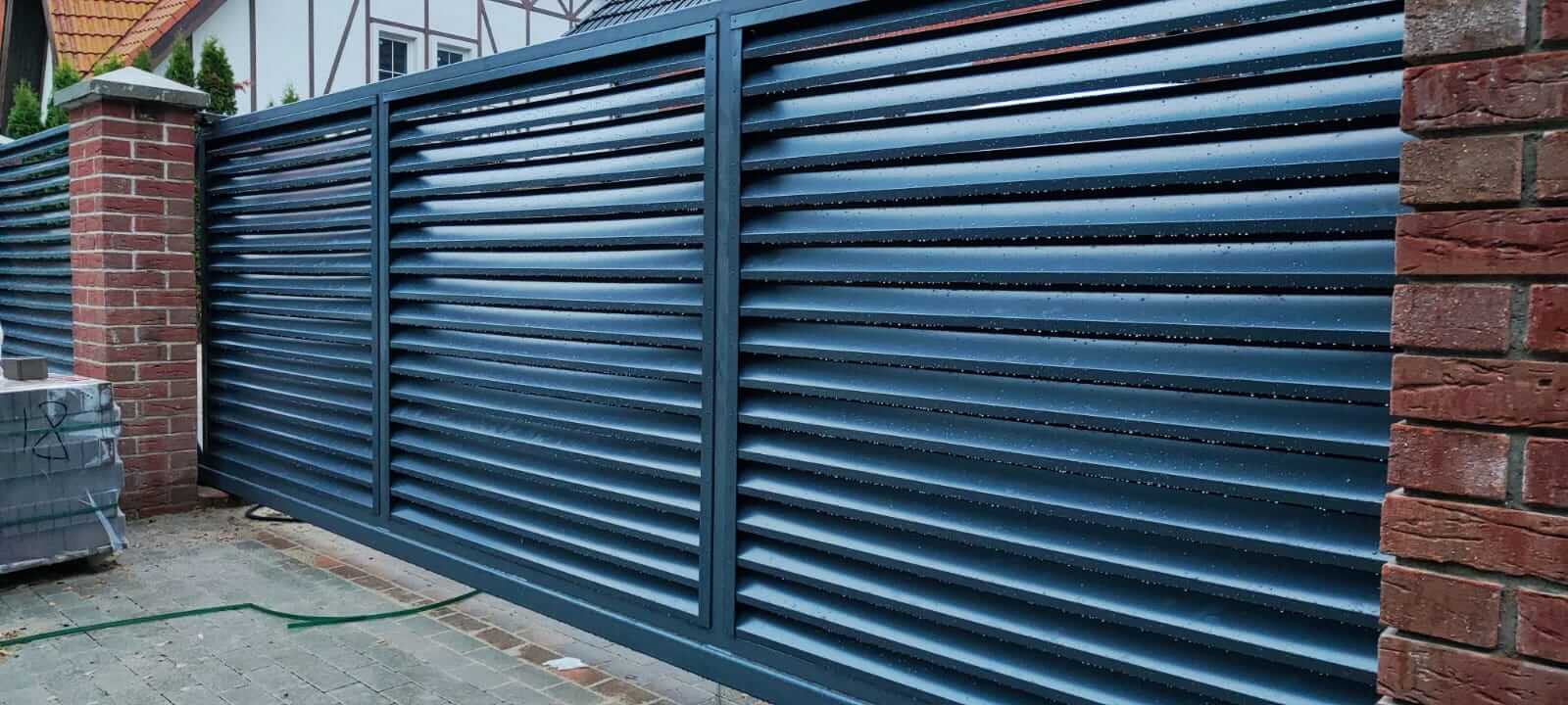 забор-жалюзи с ламелями эко-z ral7024 серый графит фото16 в Ессентуках