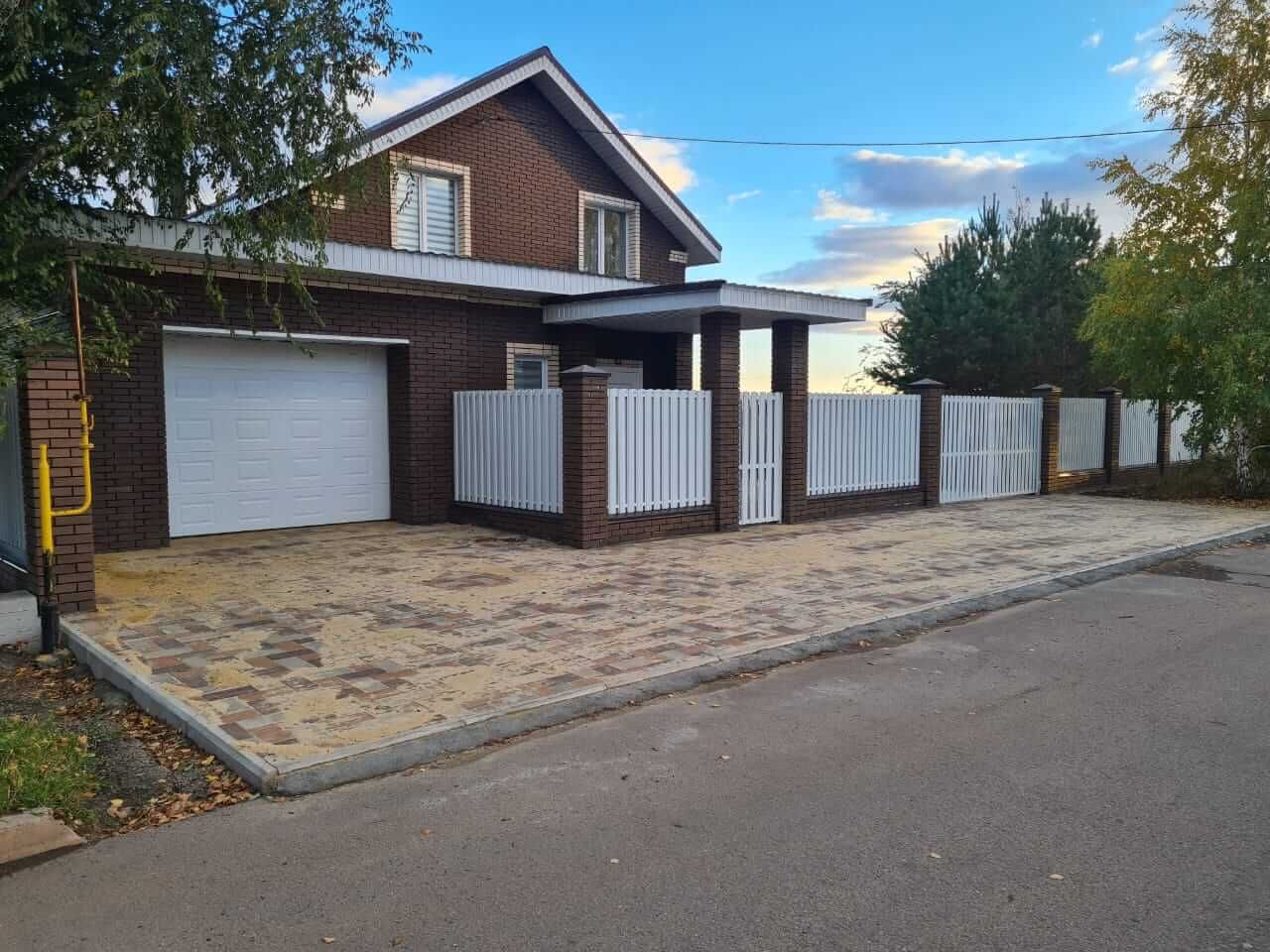 Забор из полукруглого штакетника 33м RAL9003 Белый фото 3 в Ессентуках