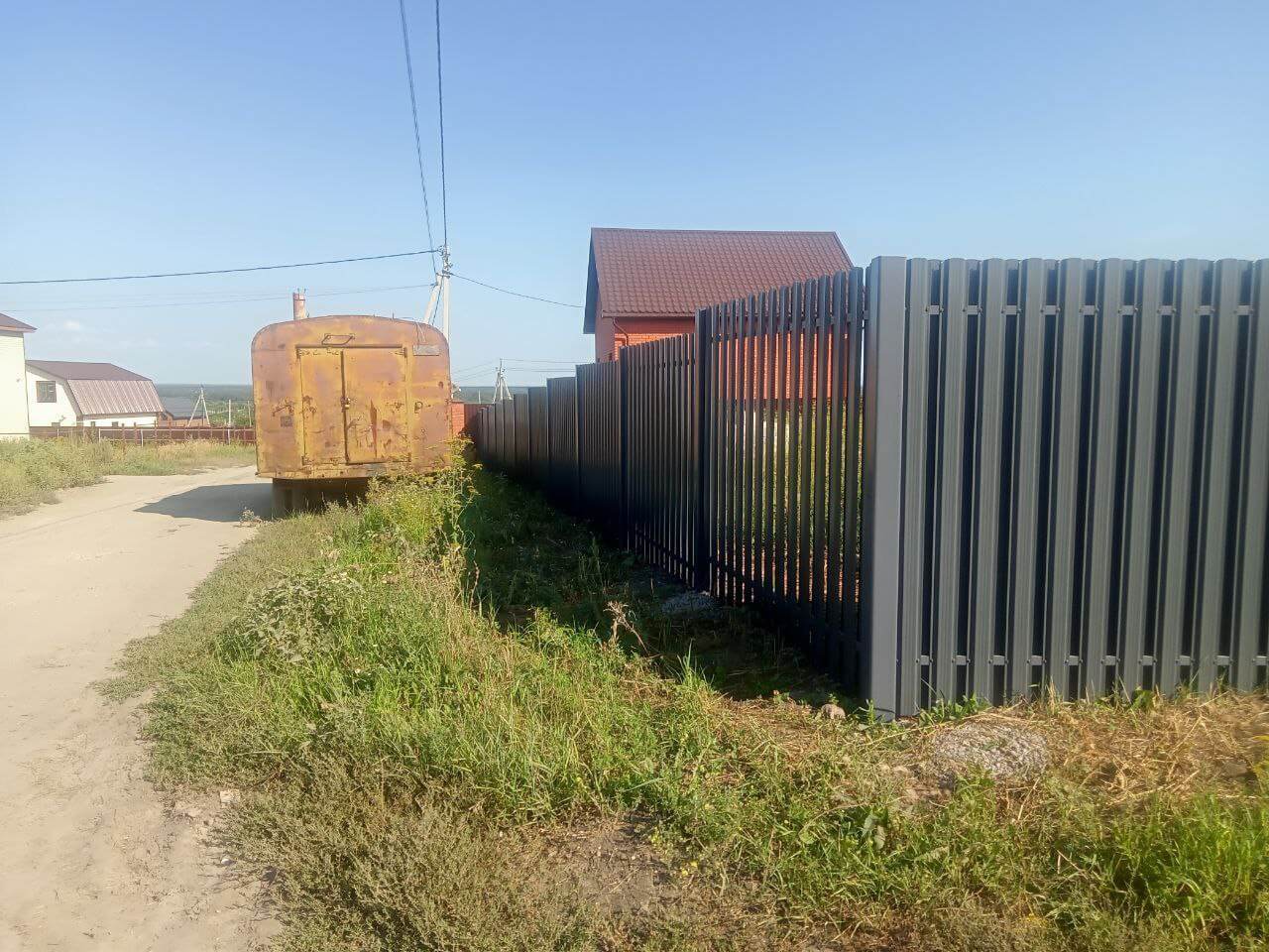 Забор из евроштакетника 21м RAL7024/7024 Серый Графит двусторонний фото 2 в Ессентуках
