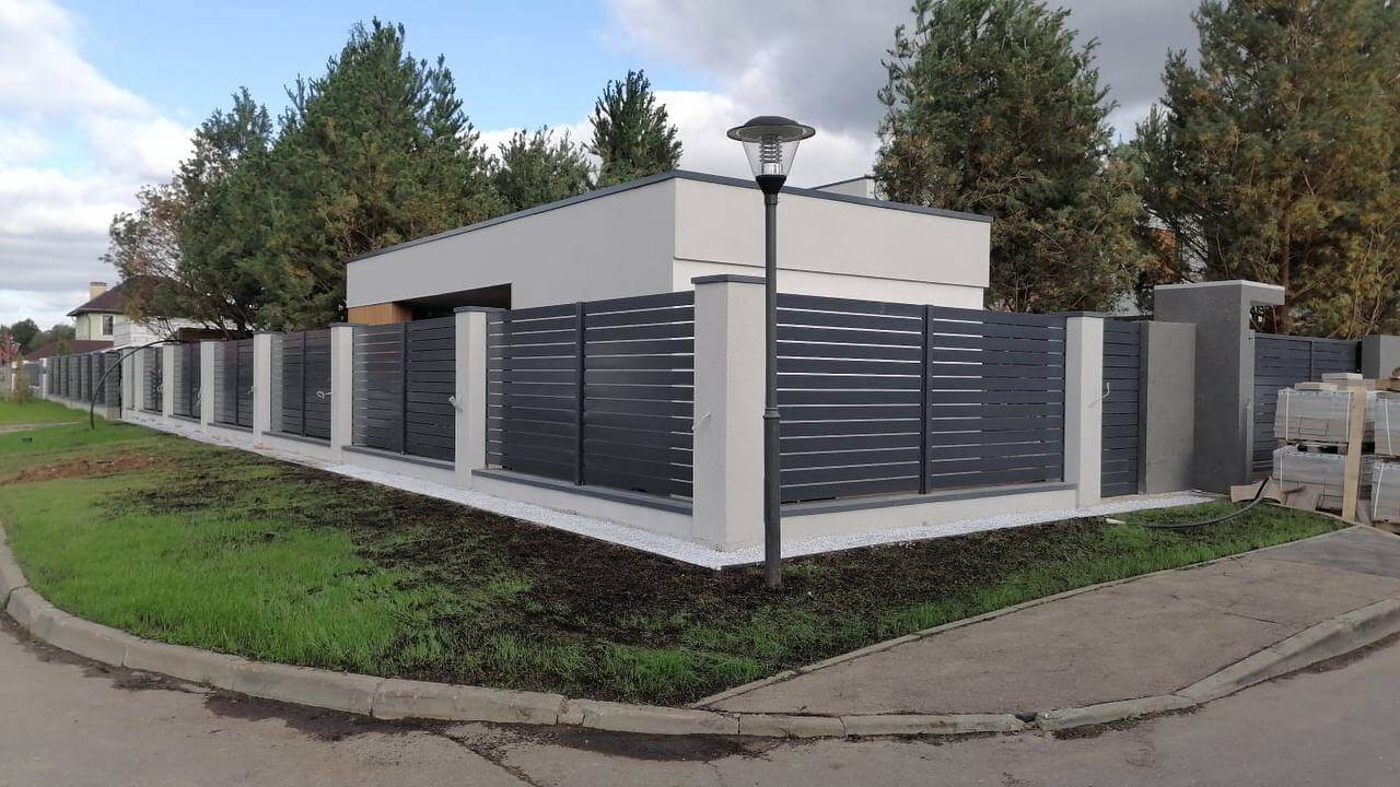 Забор-ранчо из металлопланкена 36м RAL7024 Серый Графит фото 7 в Ессентуках