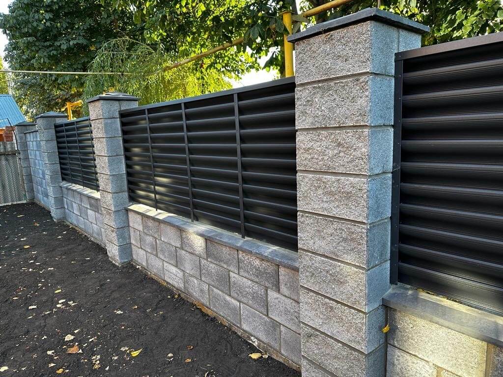 Забор-жалюзи 19м RAL7024/7024 Серый Графит двусторонний MATTE фото 6 в Ессентуках