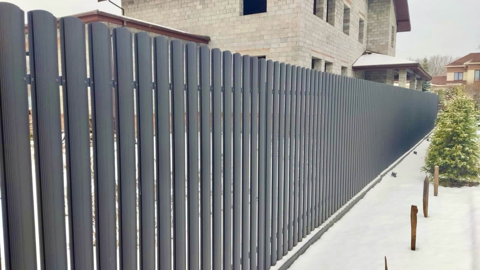 Забор из евроштакетника 33м RAL7024/7024 Серый Графит двусторонний МАТТЕ в Ессентуках