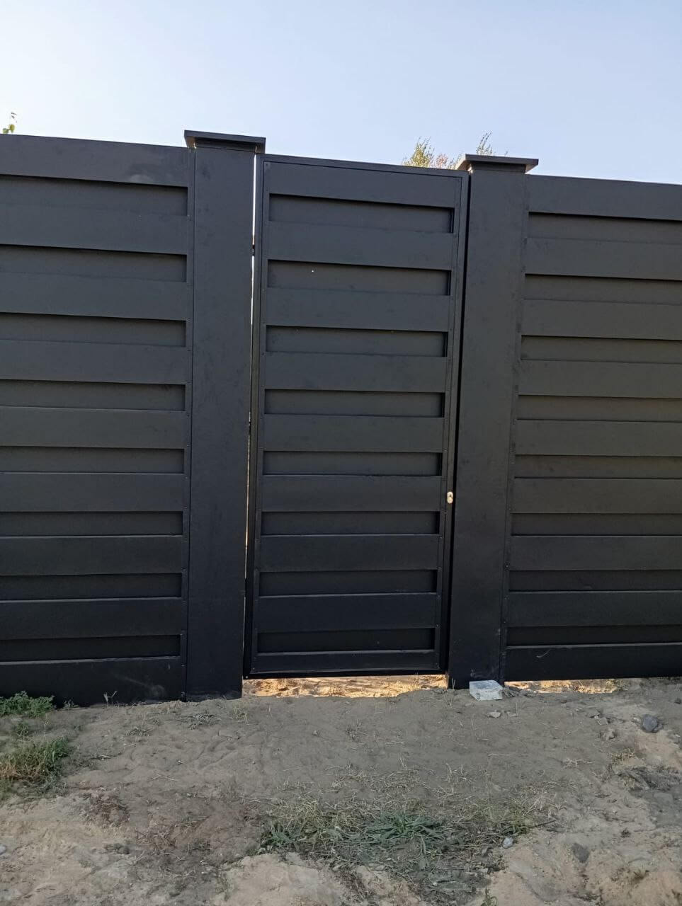 Забор-ранчо из металлопланкена 37м RAL9005 Черный МАТТЕ фото 3 в Ессентуках