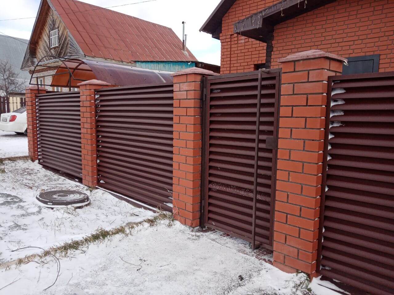 Забор из ламелей еврожалюзи 12м RAL8017/8017 Шоколад двусторонний МАТТЕ фото 2 в Ессентуках
