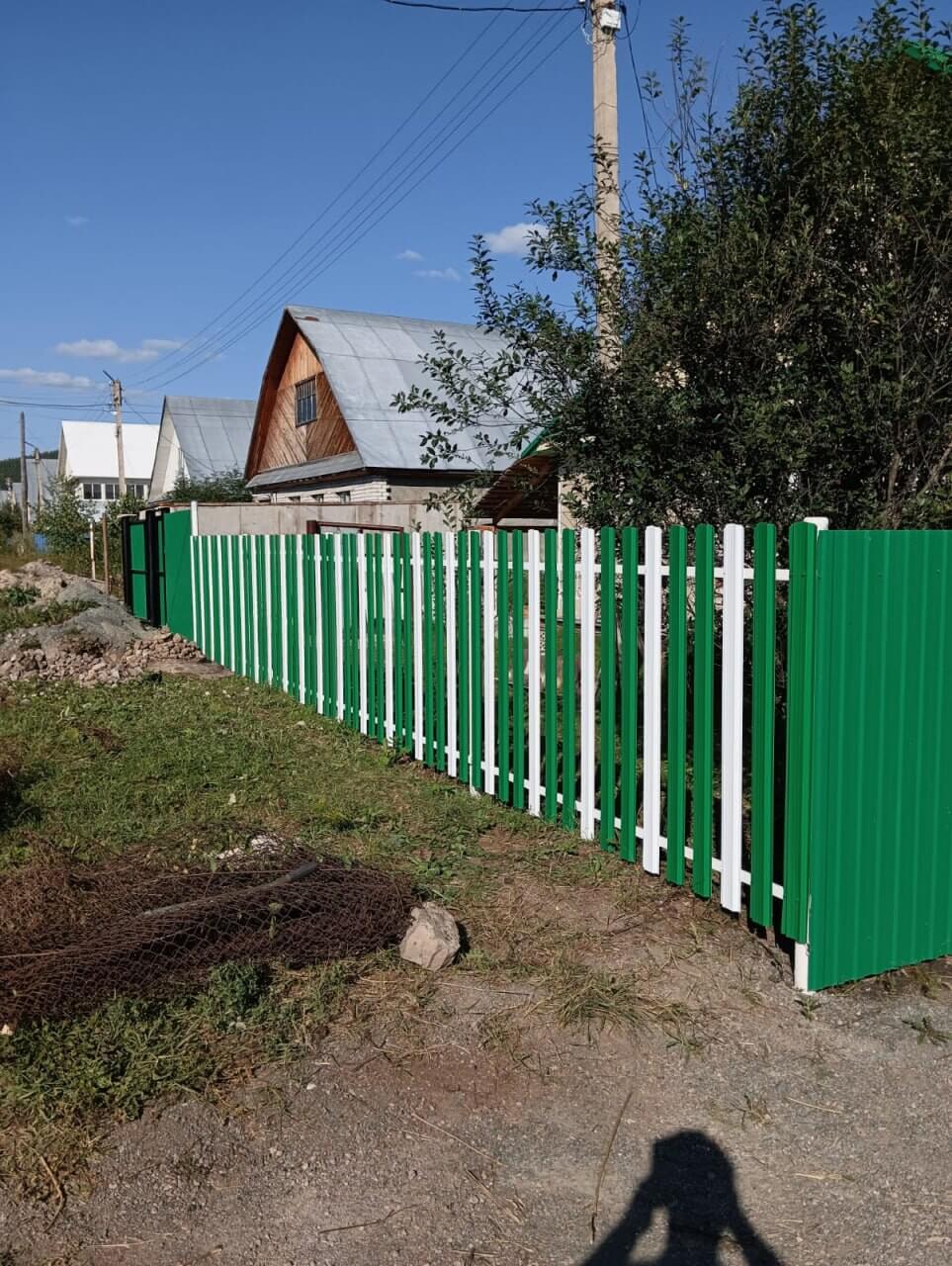 Забор из евроштакетника 10м RAL9003 Белый, RAL6029 Зеленая Мята в Ессентуках