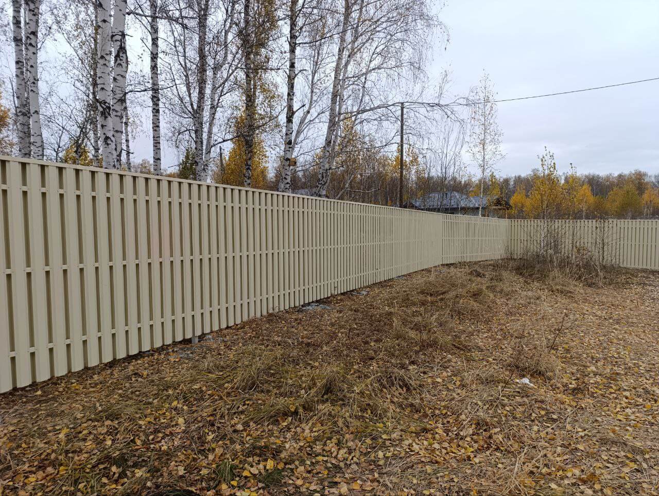 Забор из евроштакетника 140м RAL1015/1015 Слоновая Кость двусторонний фото 1 в Ессентуках