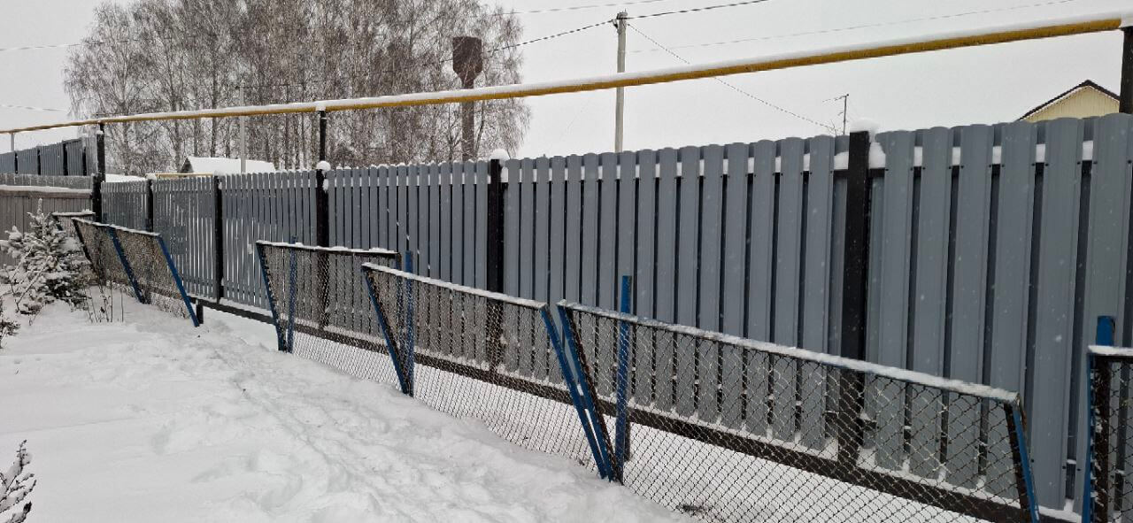 Забор из евроштакетника 27м RAL7024 Серый Графит МАТТЕ фото 5 в Ессентуках